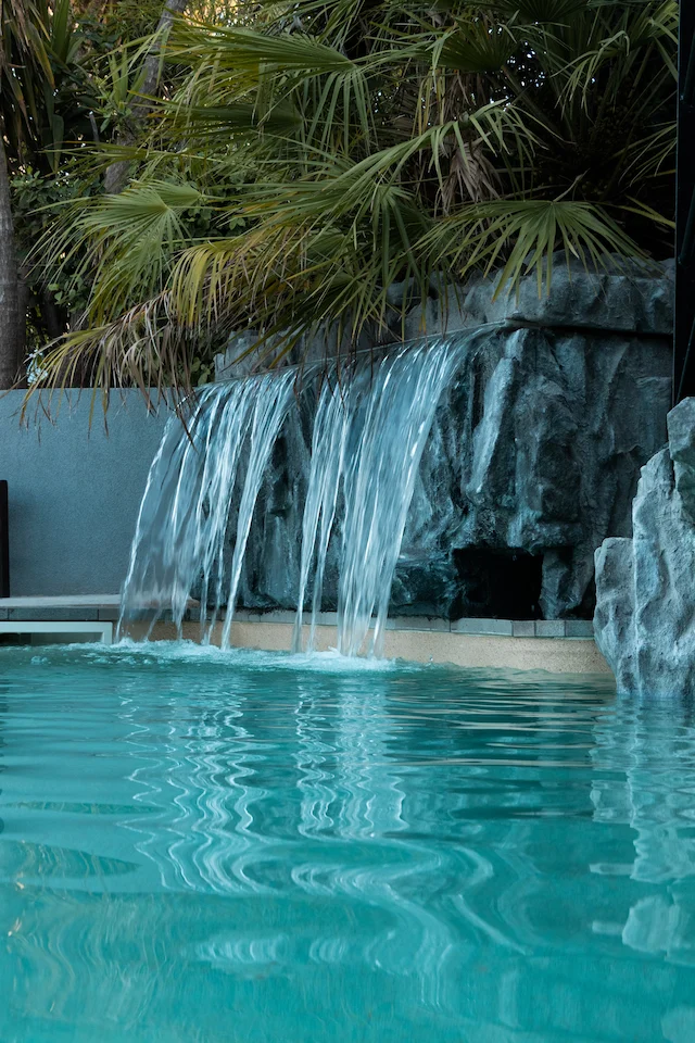 Cocktails au bord de la piscine Porto Rafti - Porto Faros 21